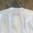画像10: UNITUS（ユナイタス）　　collarless pullover shirt　　　100％cotton/Whiteカラー (10)