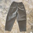 画像8: Kelen（ケレン）　　High-waist Tuck wide Trousers　　　カラー...khaki (8)
