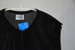 画像4: YONETOMI　　　　　　　　　〝COTTON SUKASHI KNIT V/T〝　　　　　　　　　　　BLACK (4)